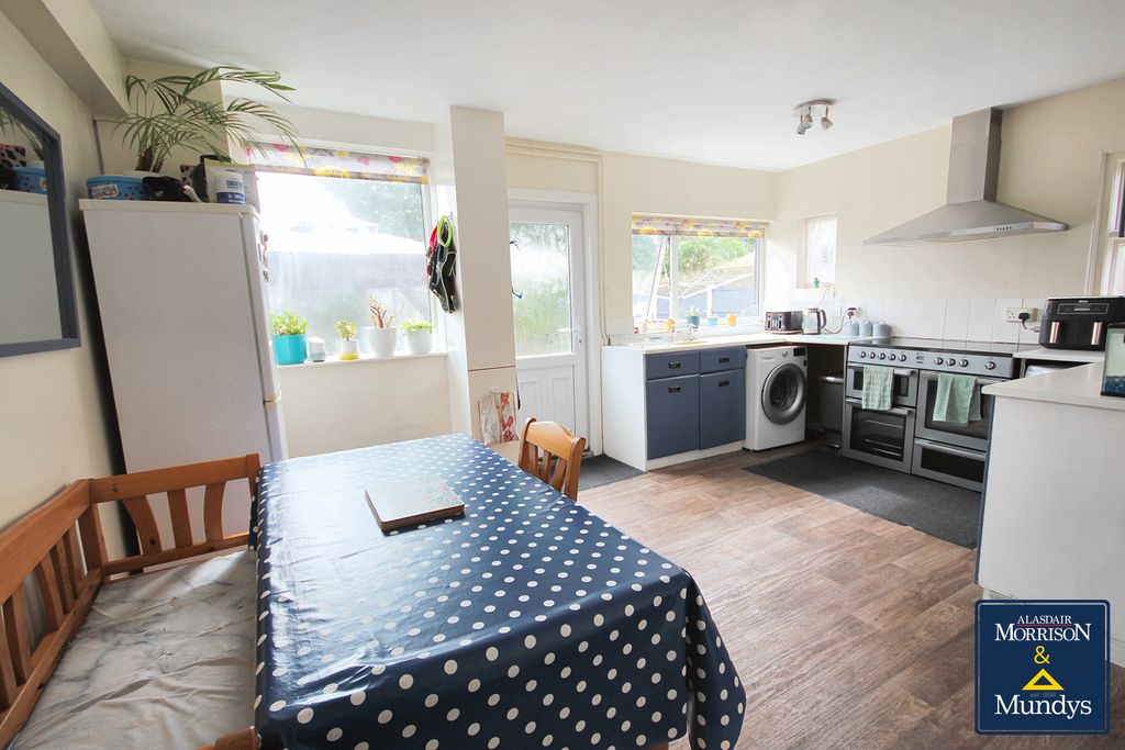 Property photo 2 of 8 Kitchen Diner