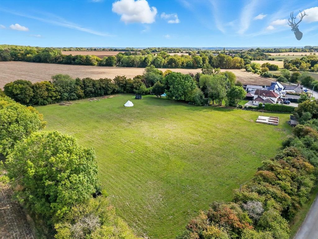 Property photo 3 of 26