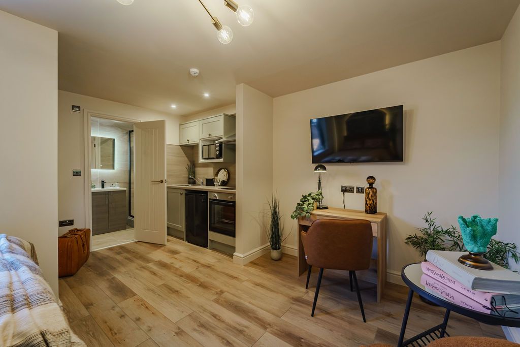 Property photo 2 of 7