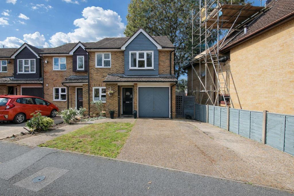 Property photo 1 of 21 Front1