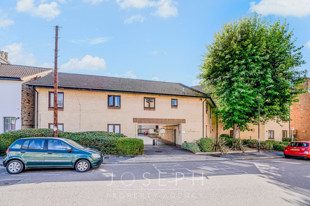 Property photo 1 of 10