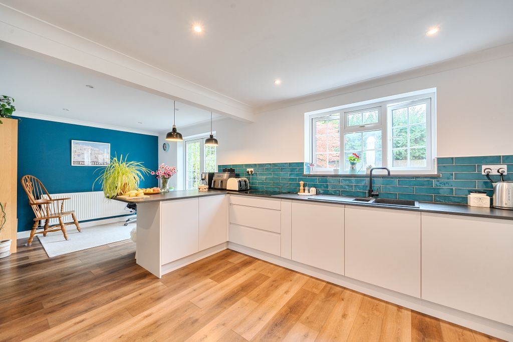 Property photo 3 of 17 151563410