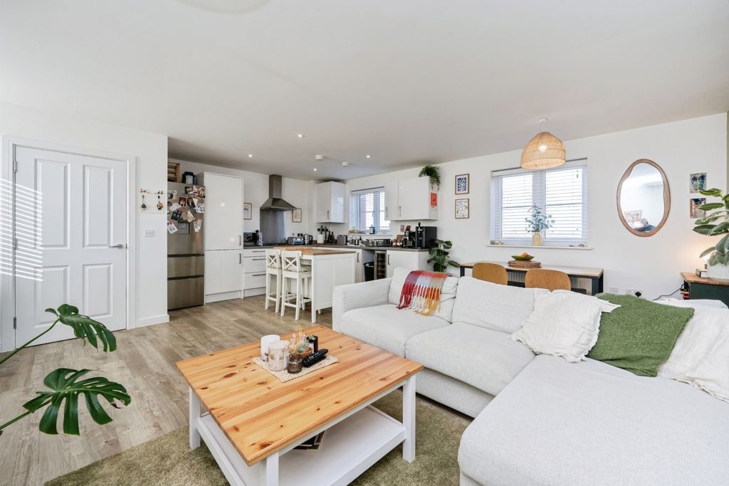 Property photo 1 of 19 Pbox-Img.Jpg