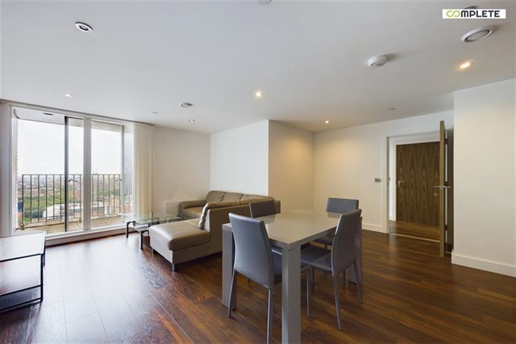 Property photo 1 of 18 (Main)