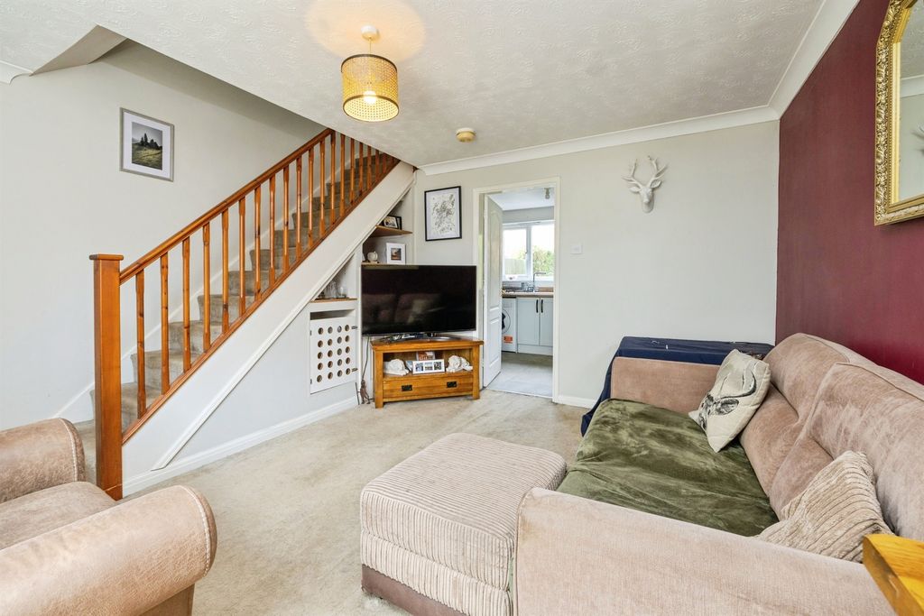 Property photo 3 of 17