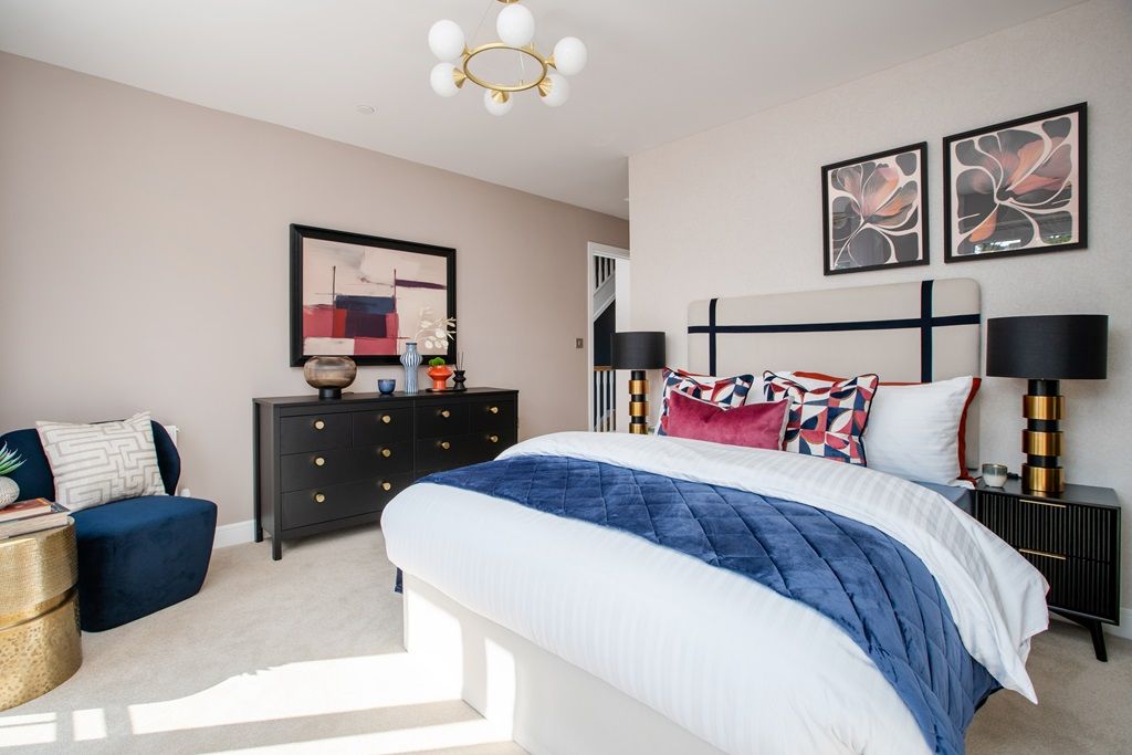 Property photo 1 of 18 Double Bedrooms With Lots Of Space