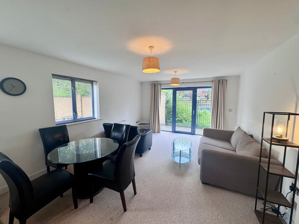 Property photo 2 of 12