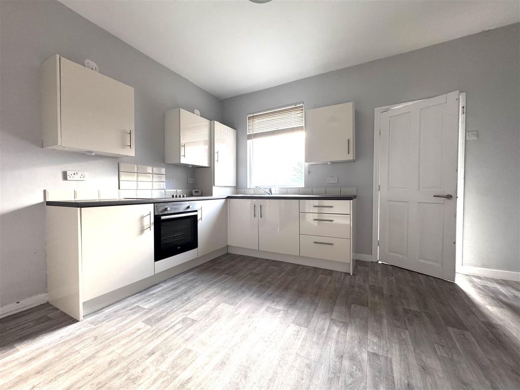 Property photo 2 of 13 Img_2003.Jpg