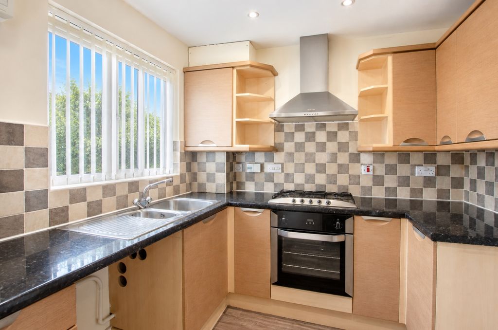 Property photo 3 of 10 Tps Bodmin 01208 74182 2