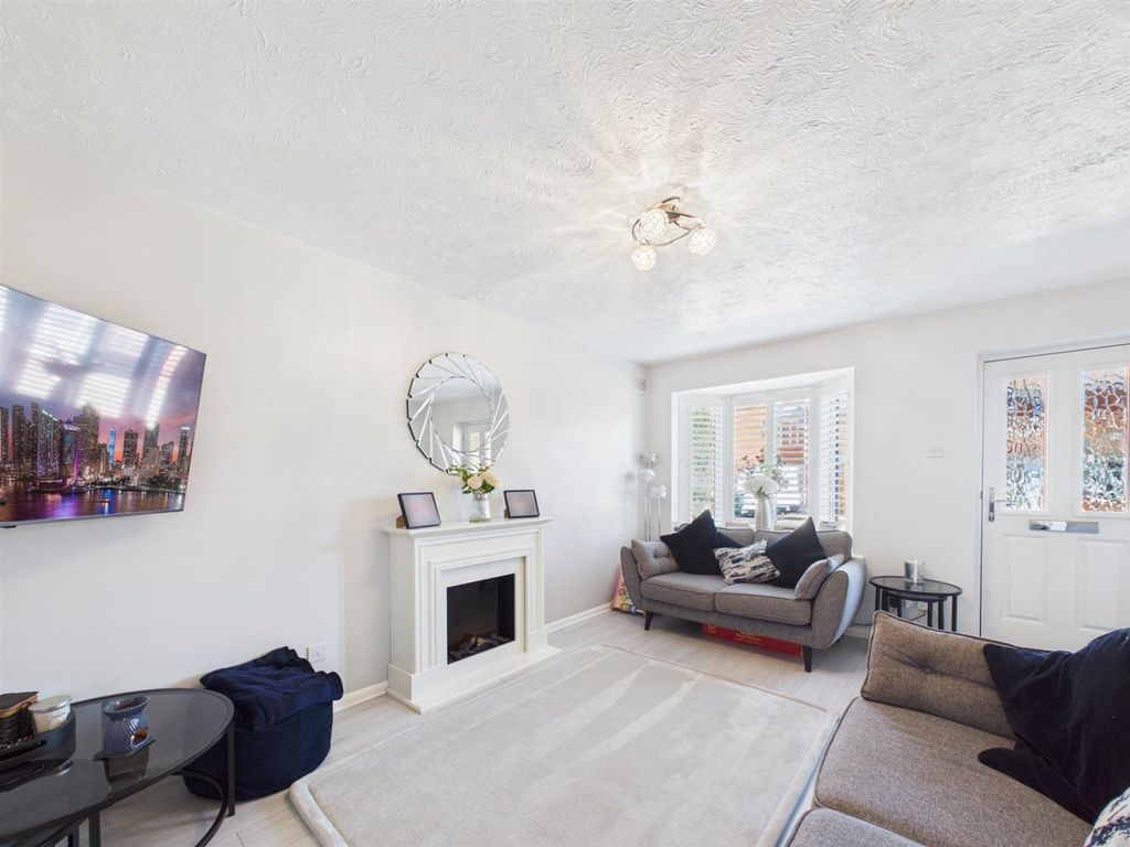 Property photo 2 of 14 Cam03851G0-Pr0043-Still003.Jpg