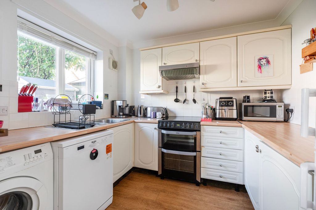 Property photo 2 of 13