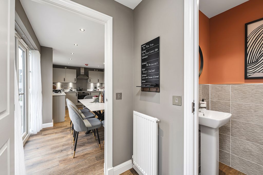Property photo 3 of 10 The Kinloch