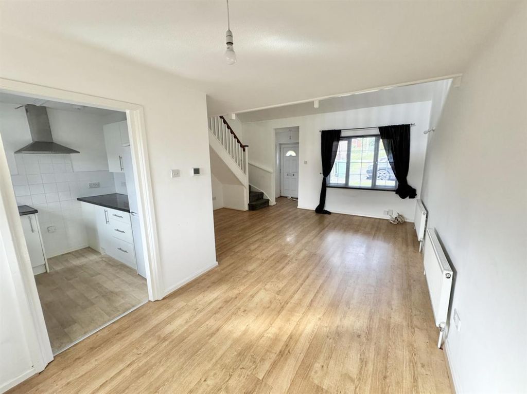 Property photo 3 of 10 1F36A7B8-6d21-4Eb9-9283-B66502F7Fc92.Jpg