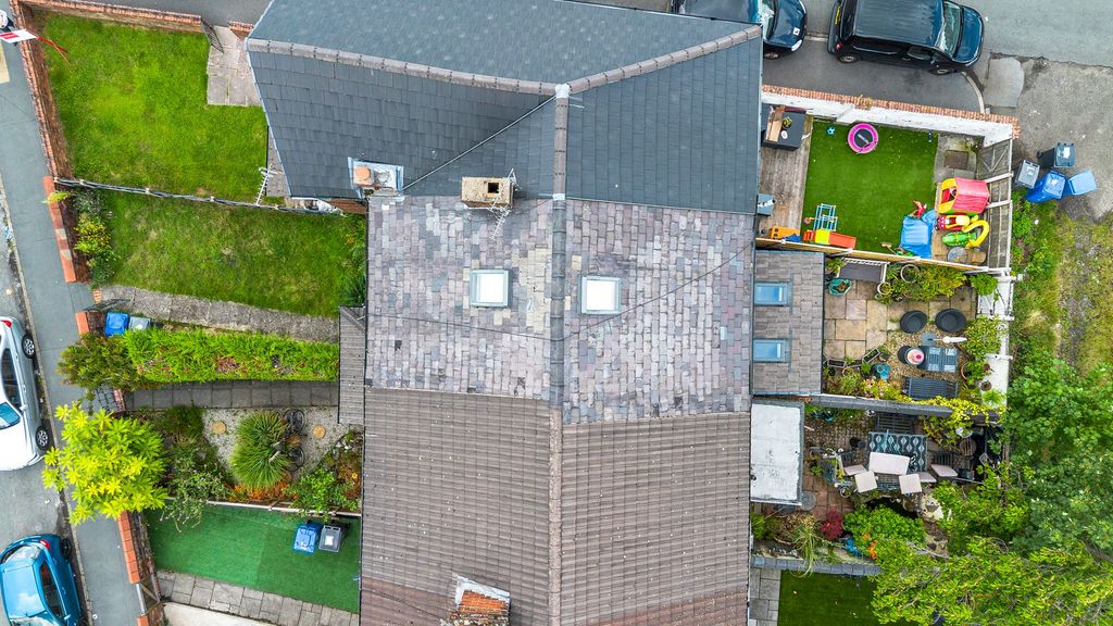 Property photo 3 of 20