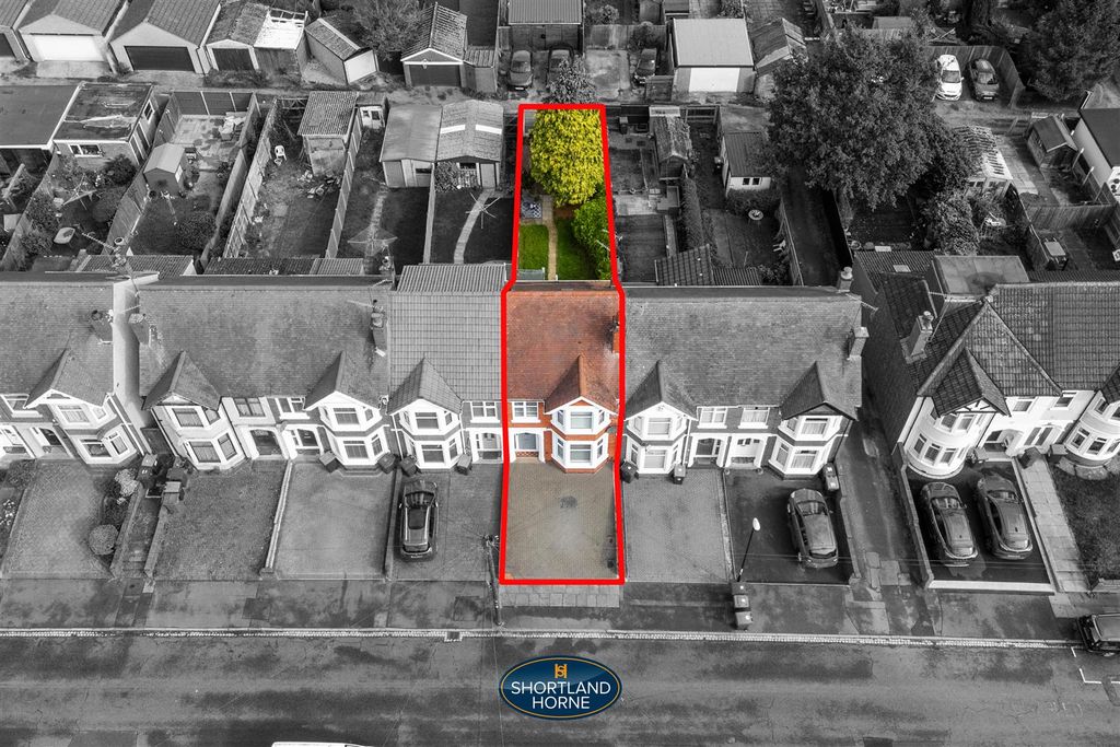 Property photo 2 of 28