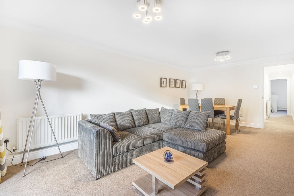 Property photo 1 of 12 680996 (1)