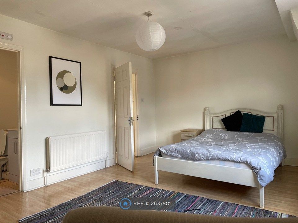Property photo 2 of 9 Top Bedroom Overlooking Street