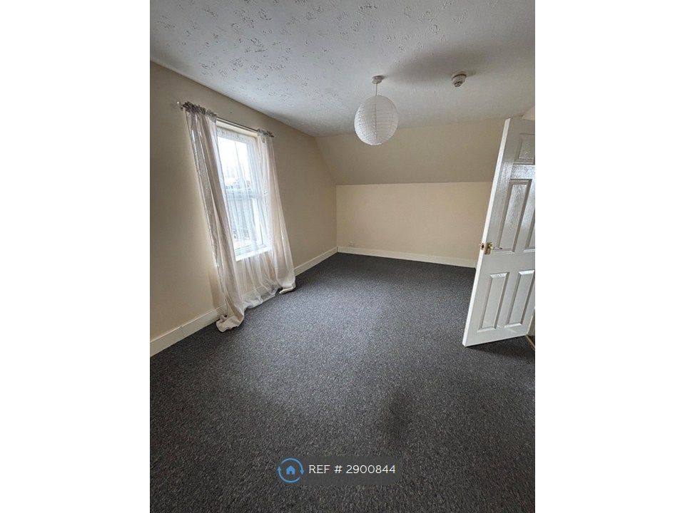 Property photo 1 of 7 Lounge