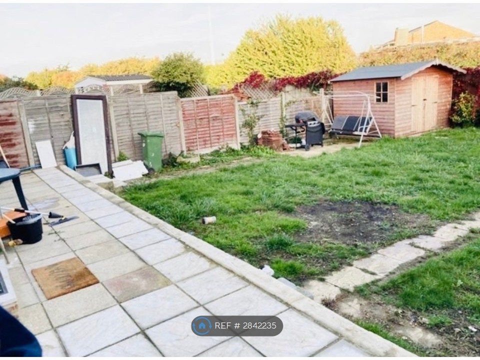 Property photo 3 of 5