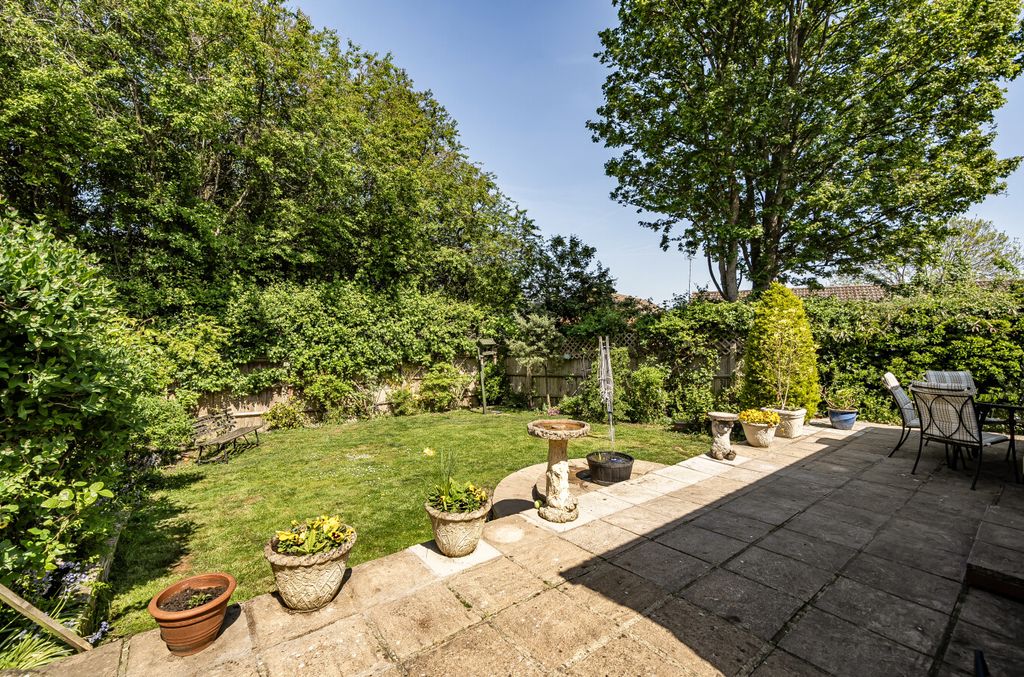 Property photo 2 of 17 12841379