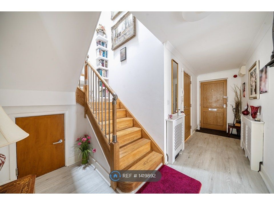 Property photo 3 of 14 Stairs