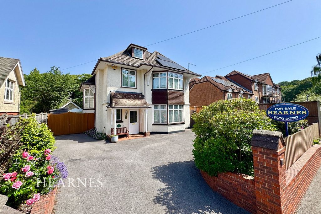 Property photo 1 of 24