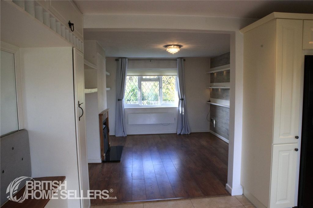 Property photo 3 of 15 Picture No. 17