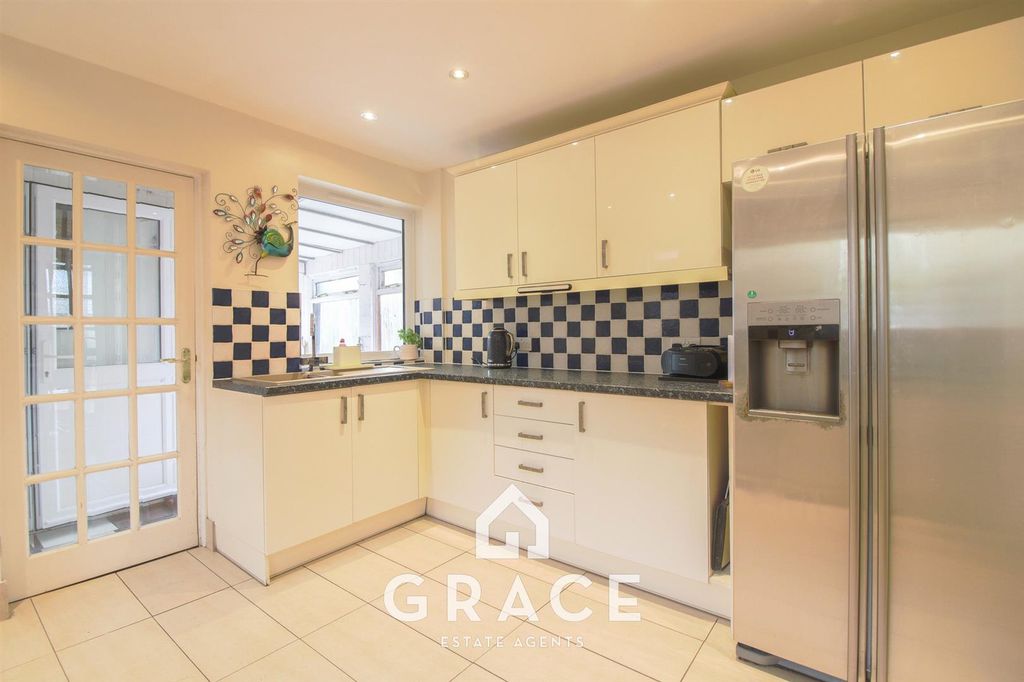 Property photo 2 of 15 Untitled_Hdr-8-2.Jpg