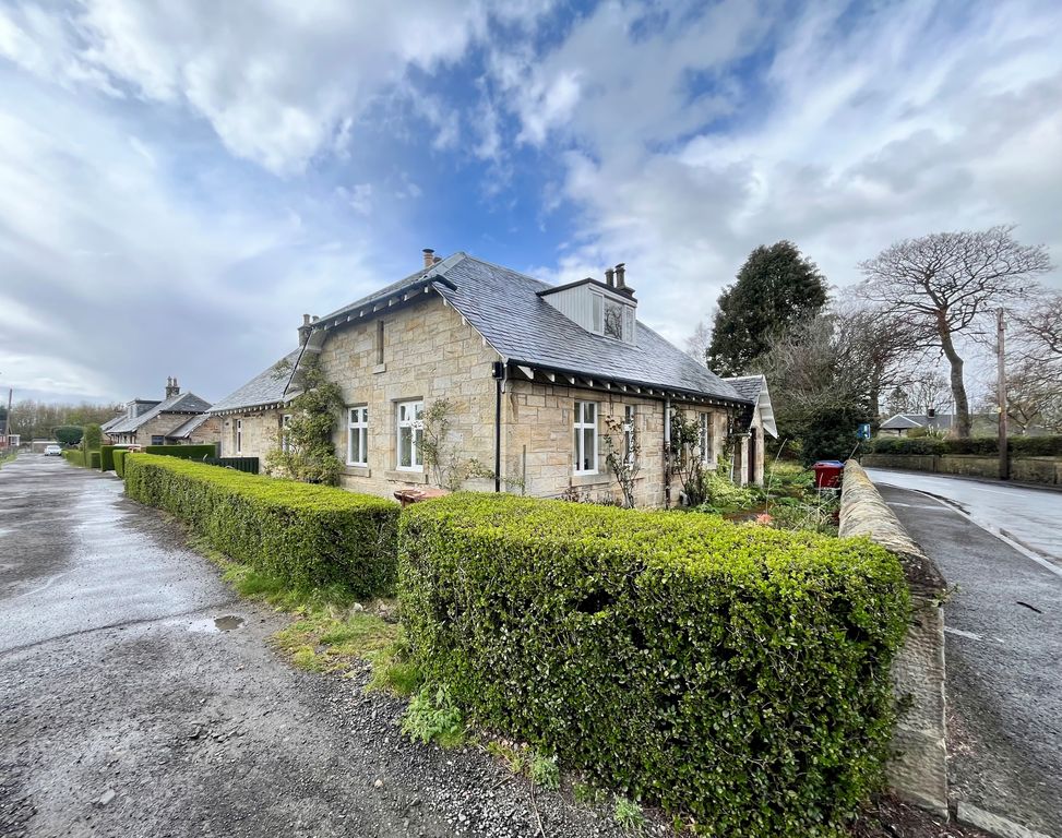 Property photo 1 of 32