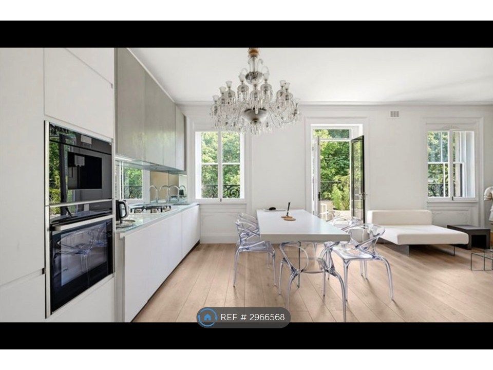 Property photo 1 of 3