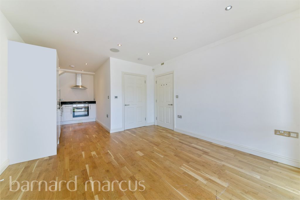 Property photo 1 of 8 Image