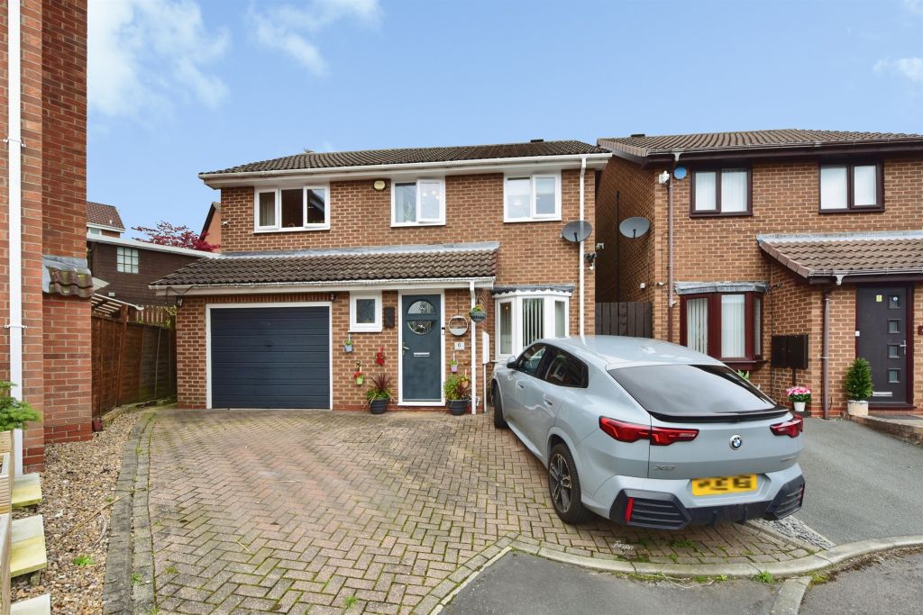 Property photo 1 of 15