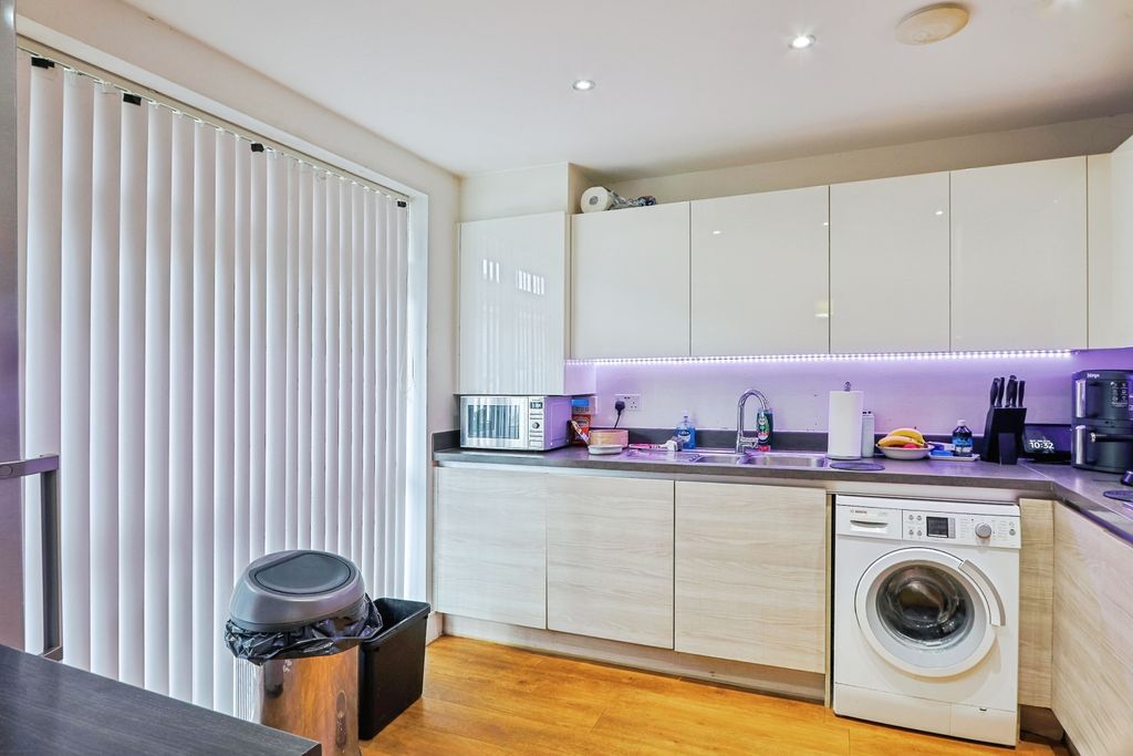 Property photo 3 of 13 Image 1