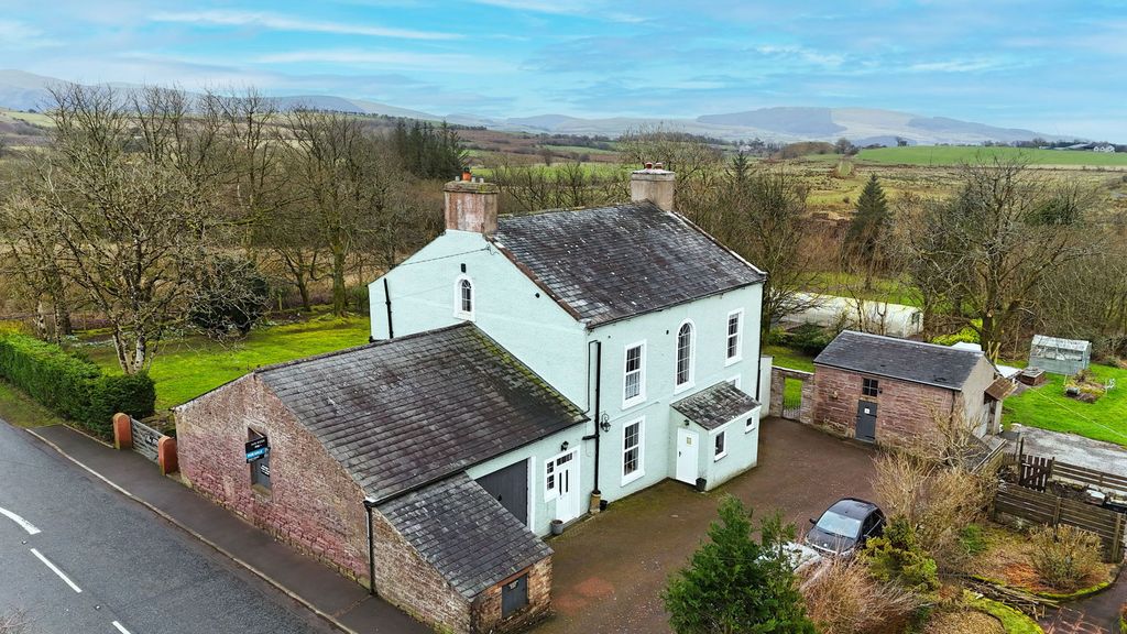 Property photo 1 of 44