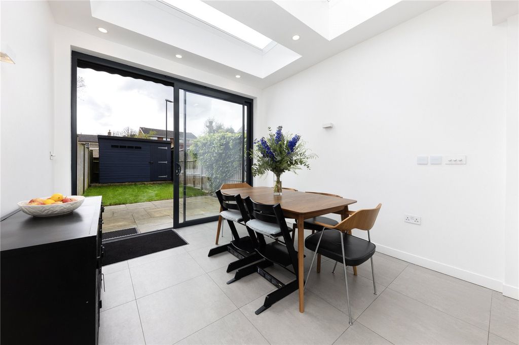 Property photo 2 of 16 Dining Room