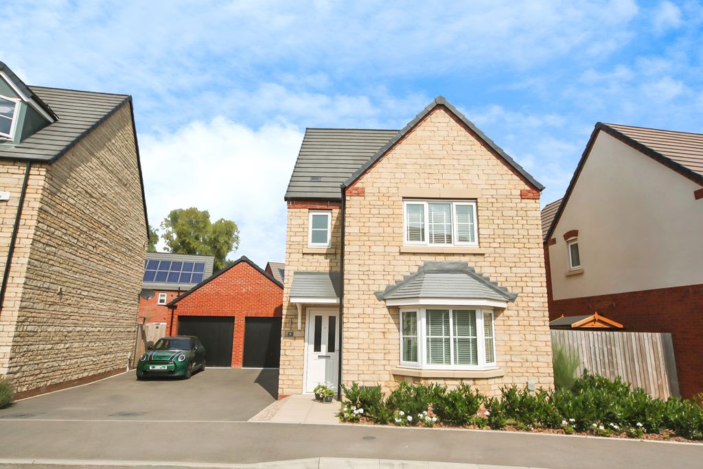 Property photo 1 of 27 Front