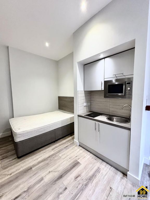 Property photo 2 of 11 Photo 1