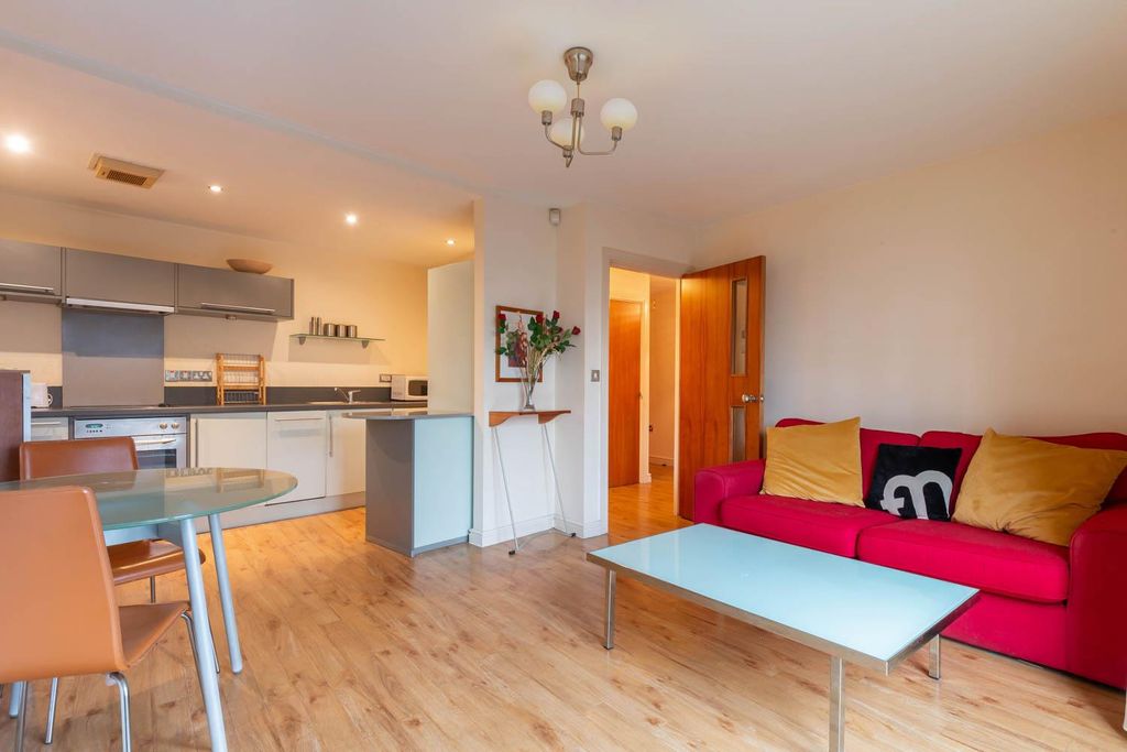 Property photo 2 of 9 Living Area