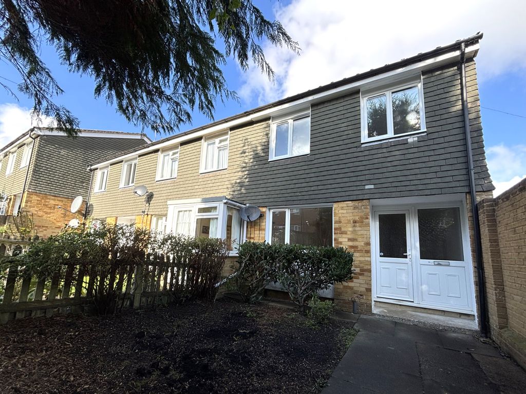 Property photo 1 of 10 3 Bed Unfurnished Terraced