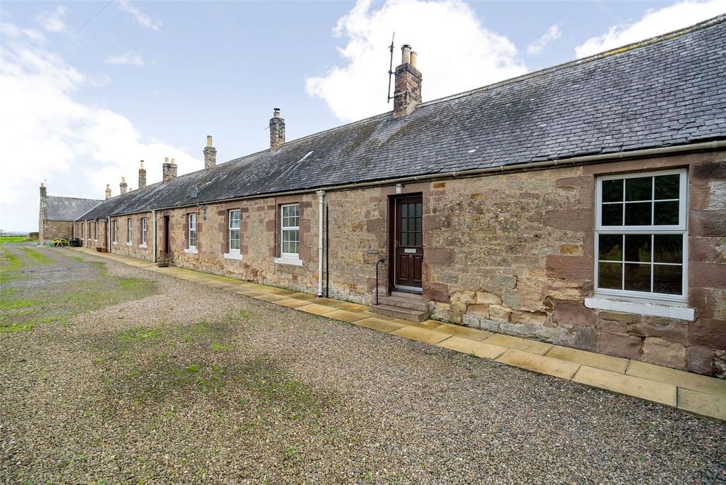 Property photo 2 of 18 External