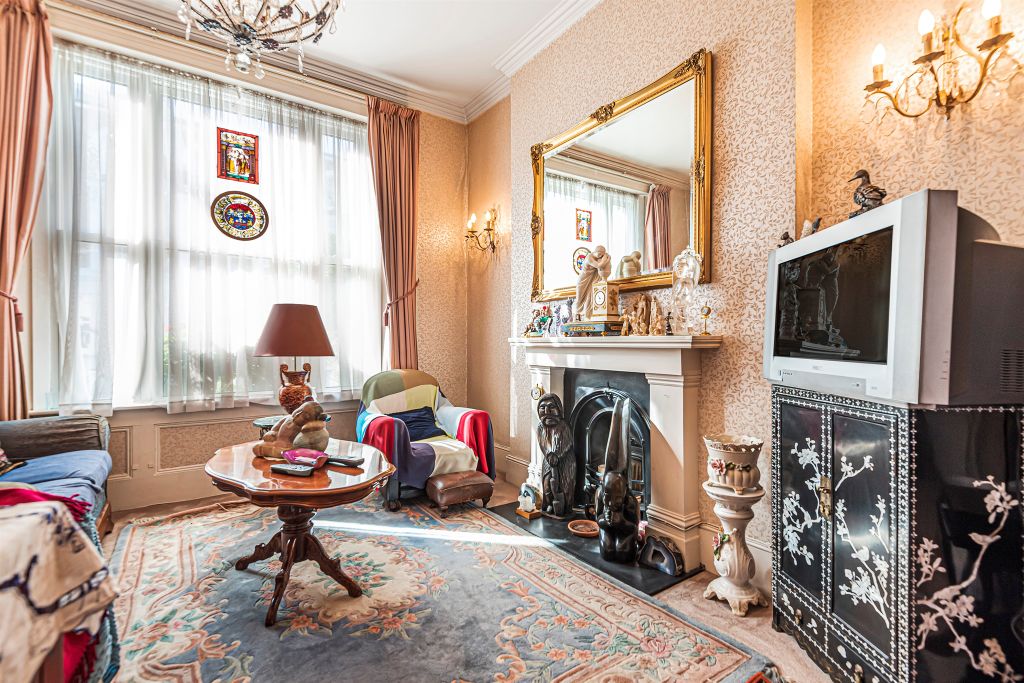 Property photo 2 of 16