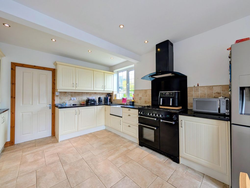 Property photo 1 of 17 Image