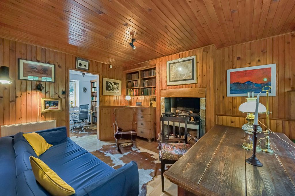 Property photo 2 of 26 Picture No. 05