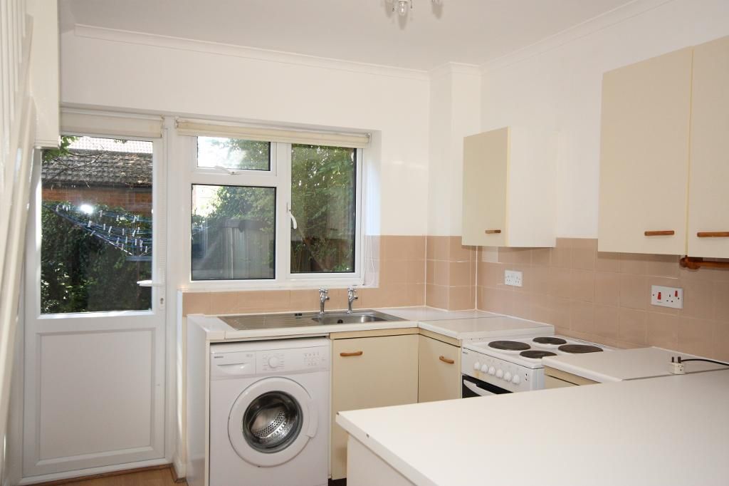 Property photo 3 of 4 Kitchen