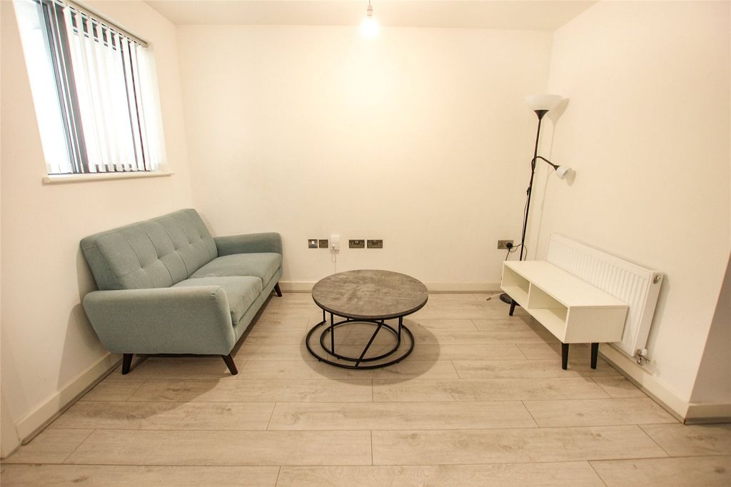 Property photo 2 of 11 Picture No. 01