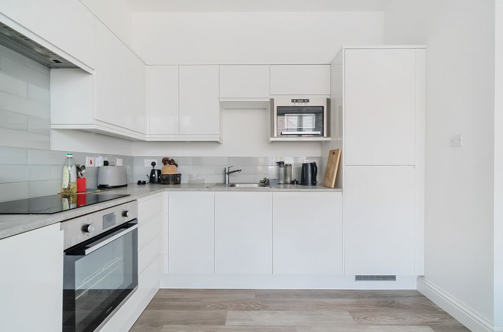 Property photo 3 of 17 1168819 (5).Jpg