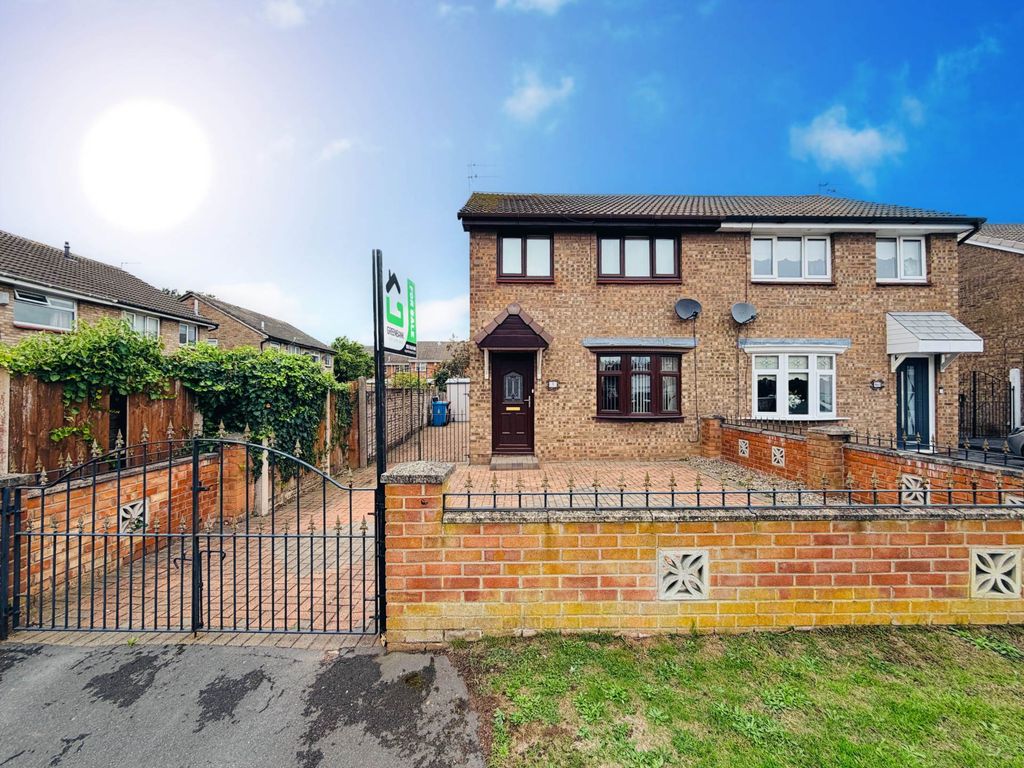 Property photo 1 of 12