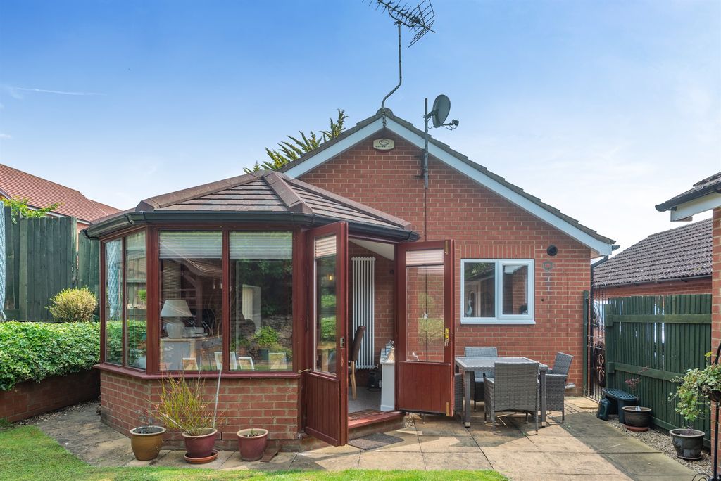 Property photo 2 of 14