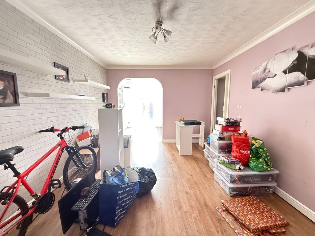 Property photo 2 of 18 Img_3564.Jpg