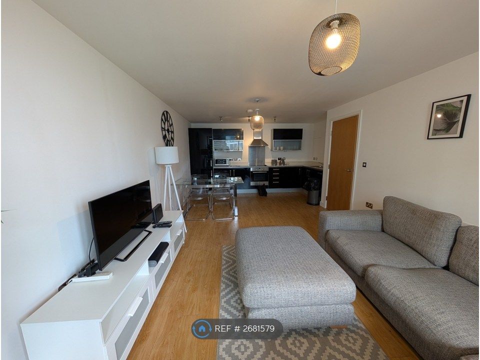 Property photo 3 of 15 Kitchen